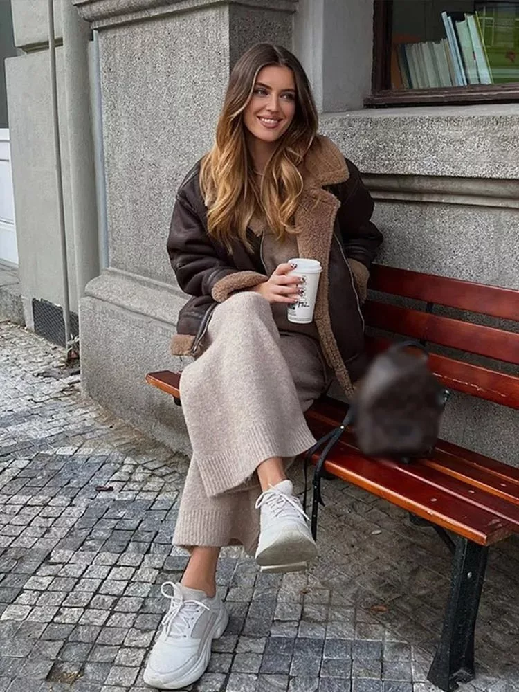 Contrast Collar Aviator Jacket in Brown - Image 6