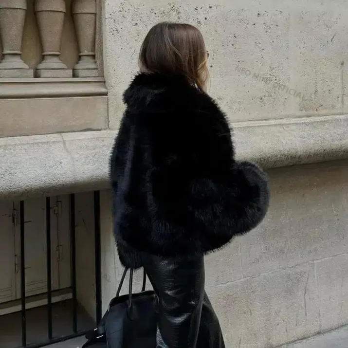 Black Cropped Faux Fur Jacket - Beniz Kloset