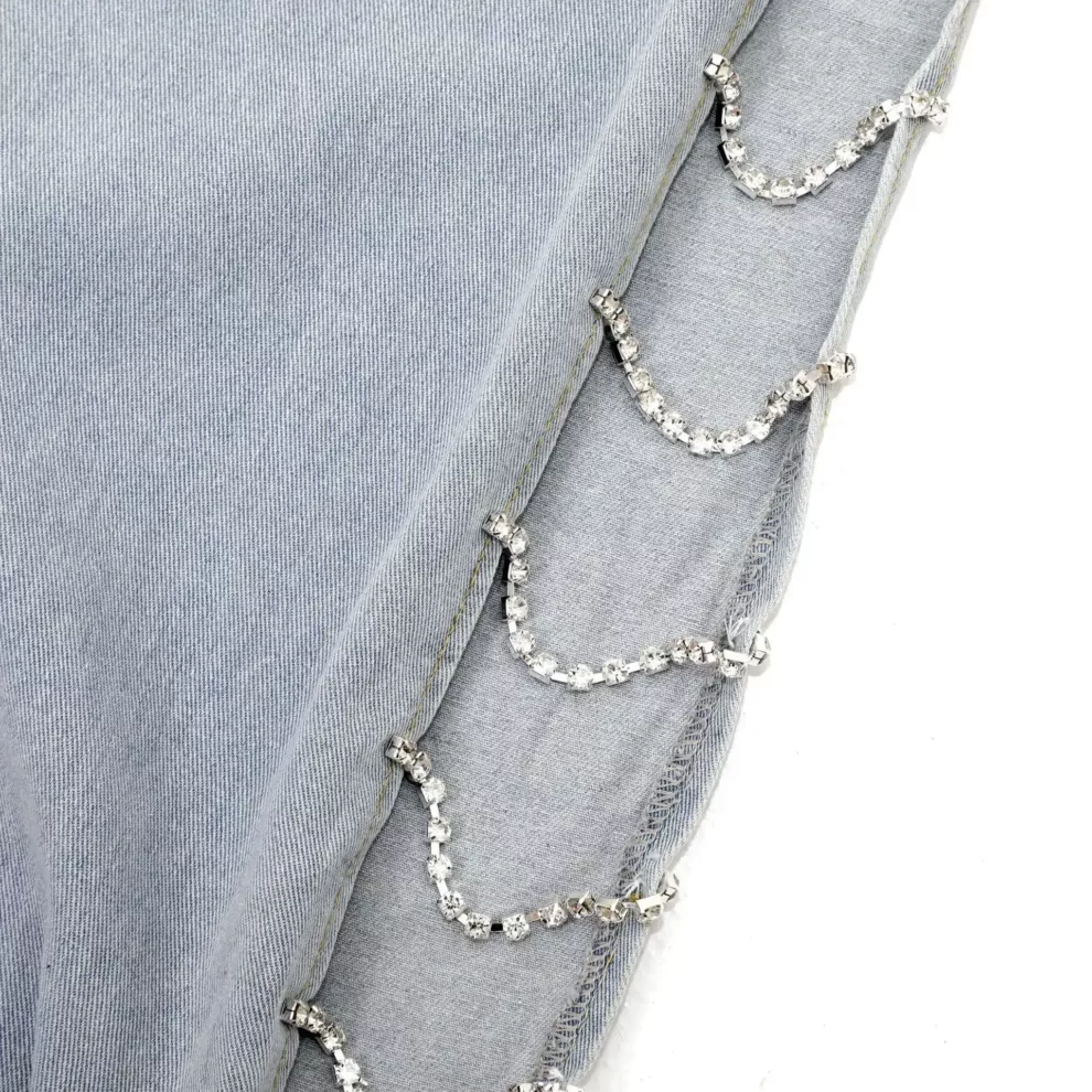 Lace-Up Side Wide-Leg Jeans
