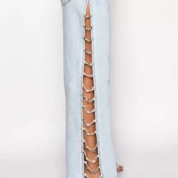 women stylish jeans