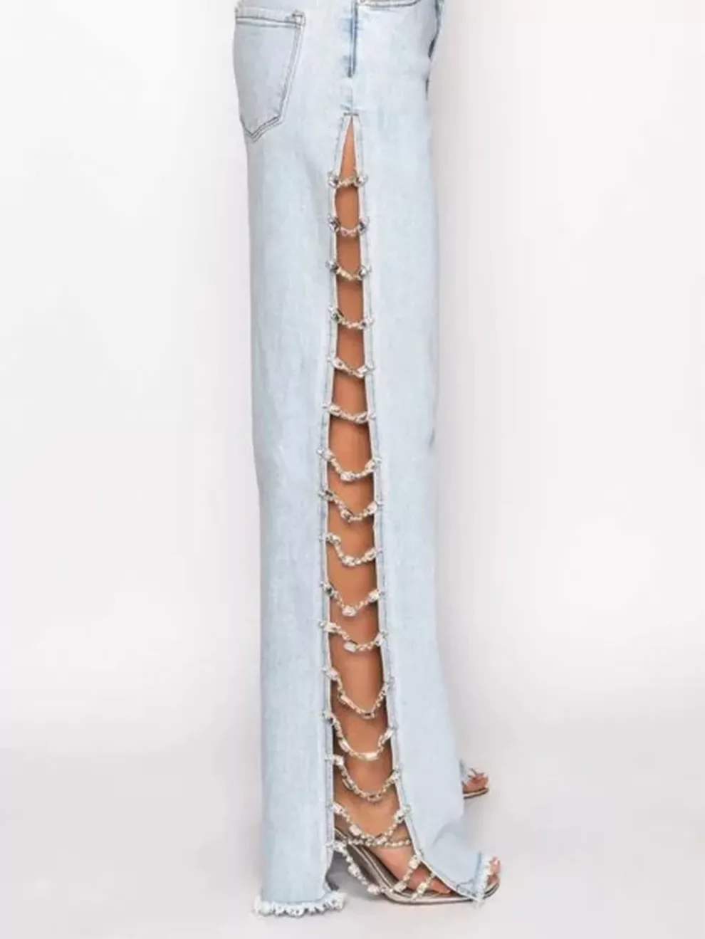 women stylish jeans