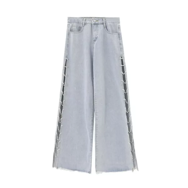 woman wide leg front