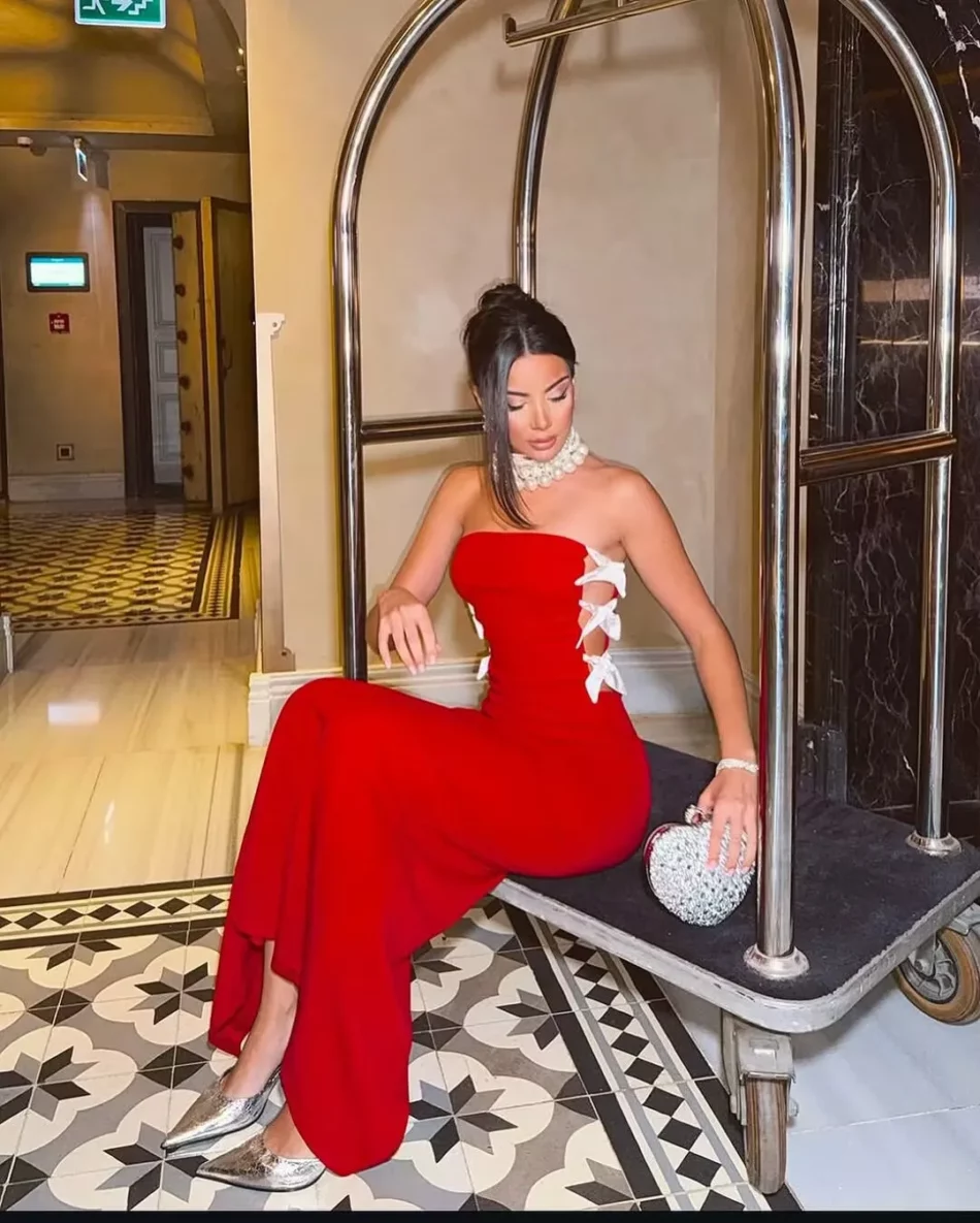 strapless side-bow bandage dress in red 4