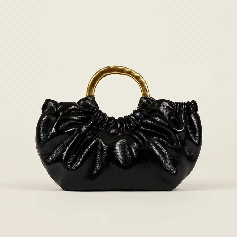 Vinyle Metal Handle Clutch in black