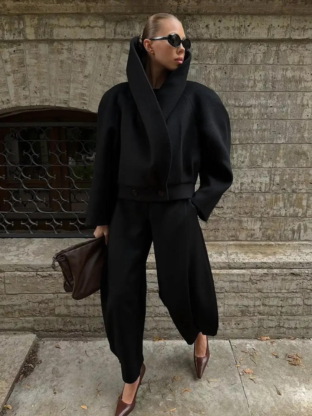 Structured Black Sculptural Jacket - Image 4