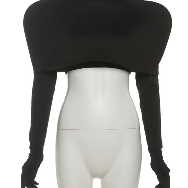Full outfit featuring the black crop top and leather pants