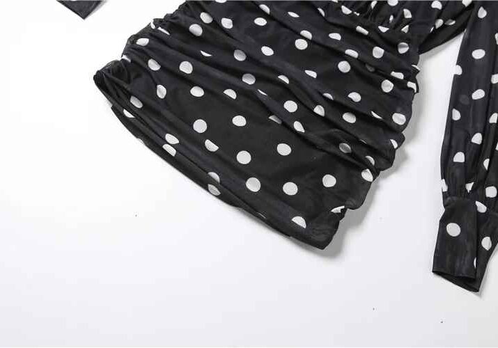 Polka Dot Elegance: High Neck Ruched Dress Vêtements - Beniz Kloset