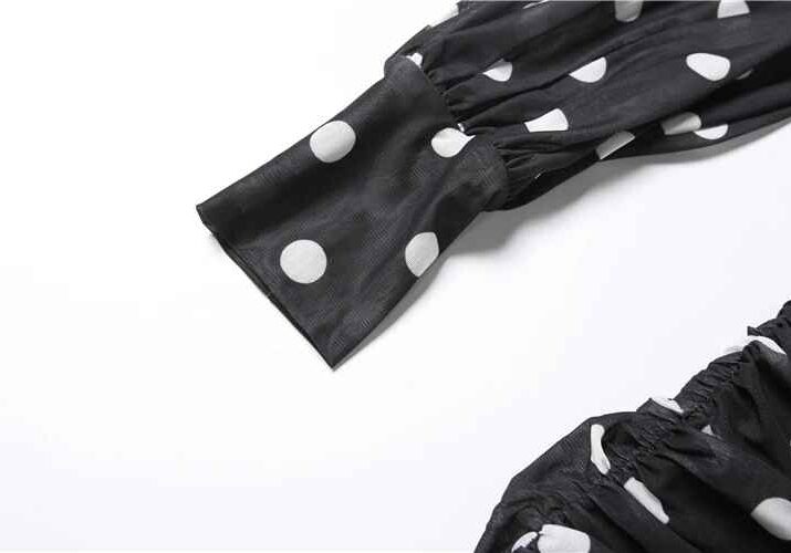 Polka Dot Elegance: High Neck Ruched Dress Vêtements - Beniz Kloset