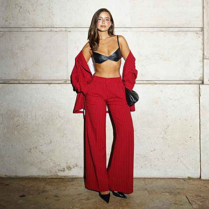 Red Pinstripe Women's Suit - Bold and Sophisticated Vêtements - Beniz Kloset