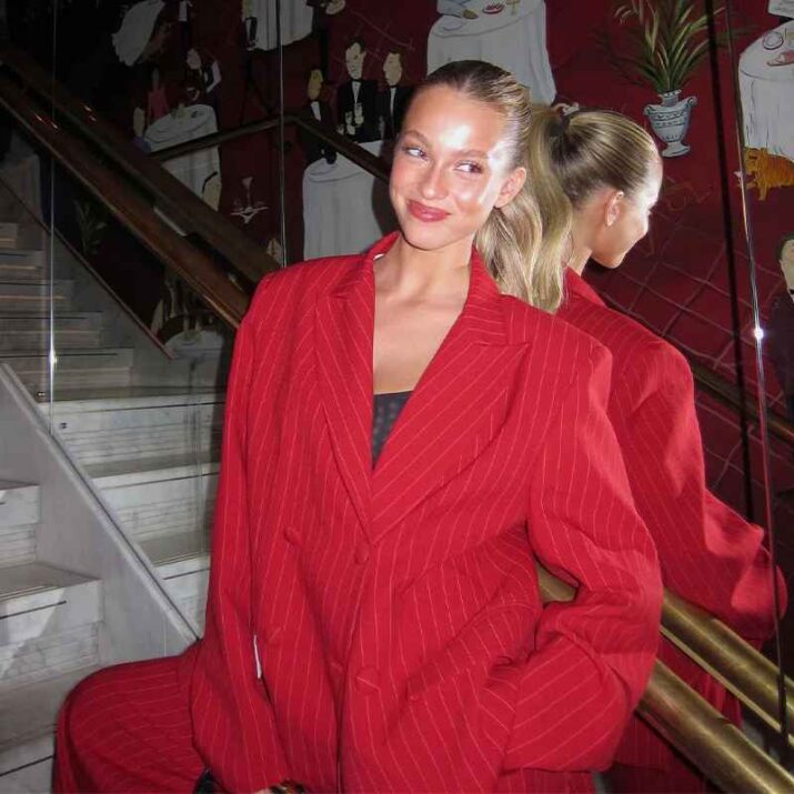 Red Pinstripe Women's Suit - Bold and Sophisticated VĂȘtements - Beniz Kloset