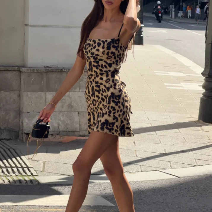 - Beniz Kloset
