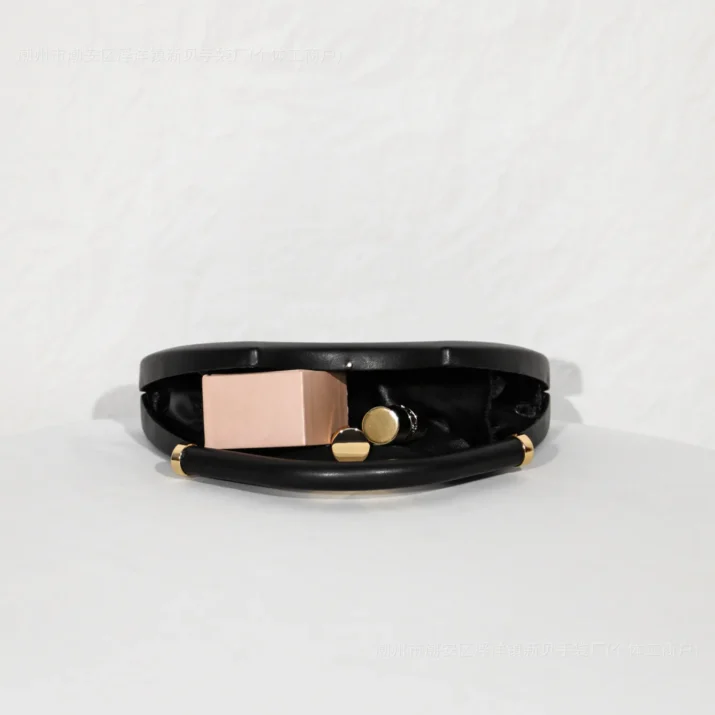 - Beniz Kloset