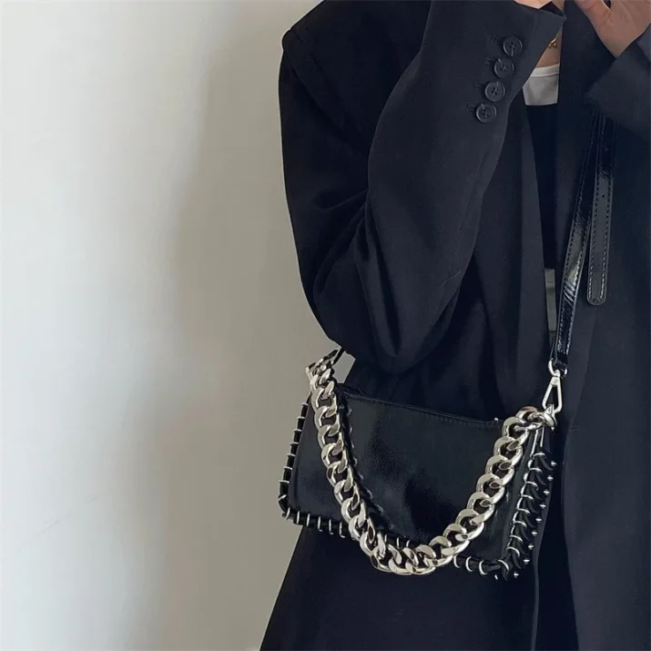 - Beniz Kloset
