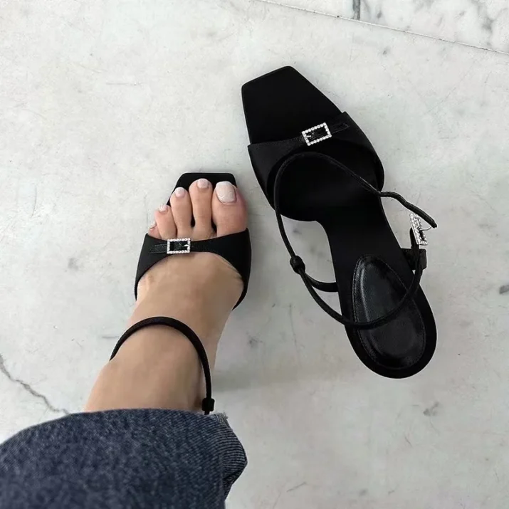 - Beniz Kloset