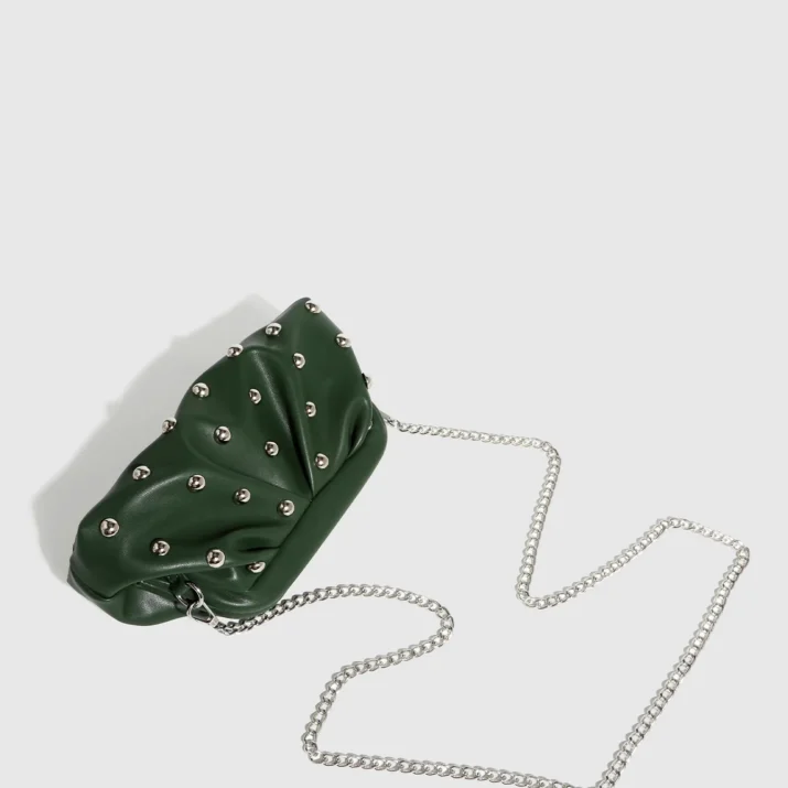 - Beniz Kloset