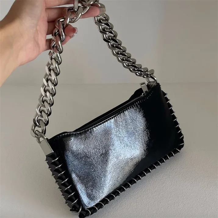 - Beniz Kloset